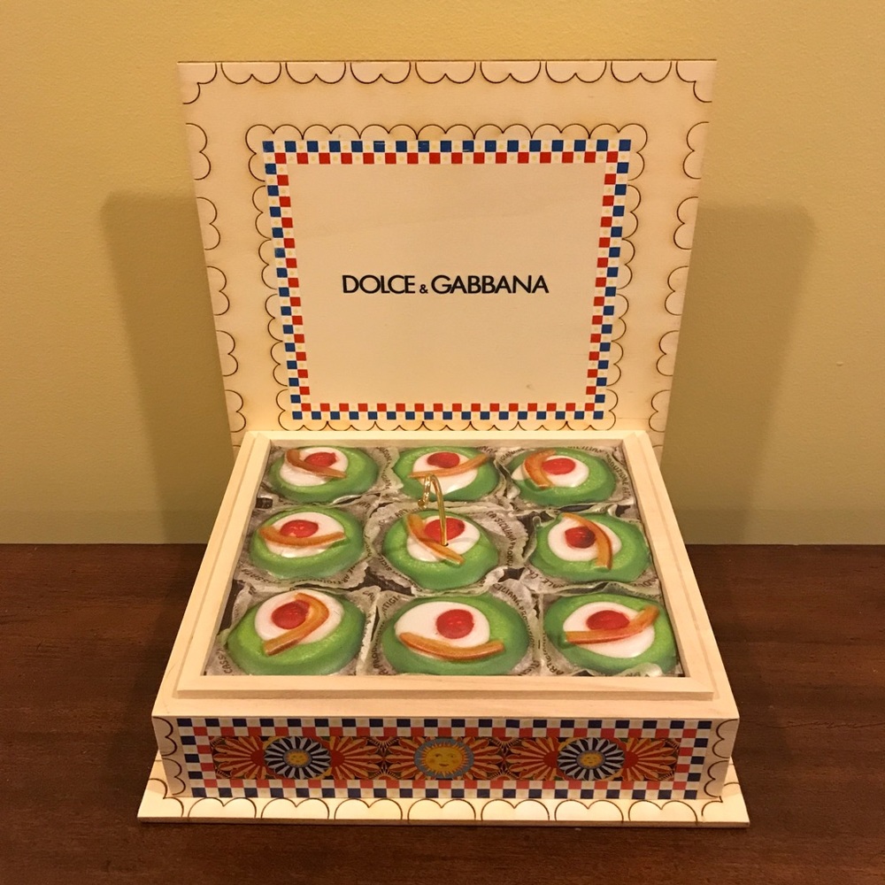 Dolce & Gabbana display